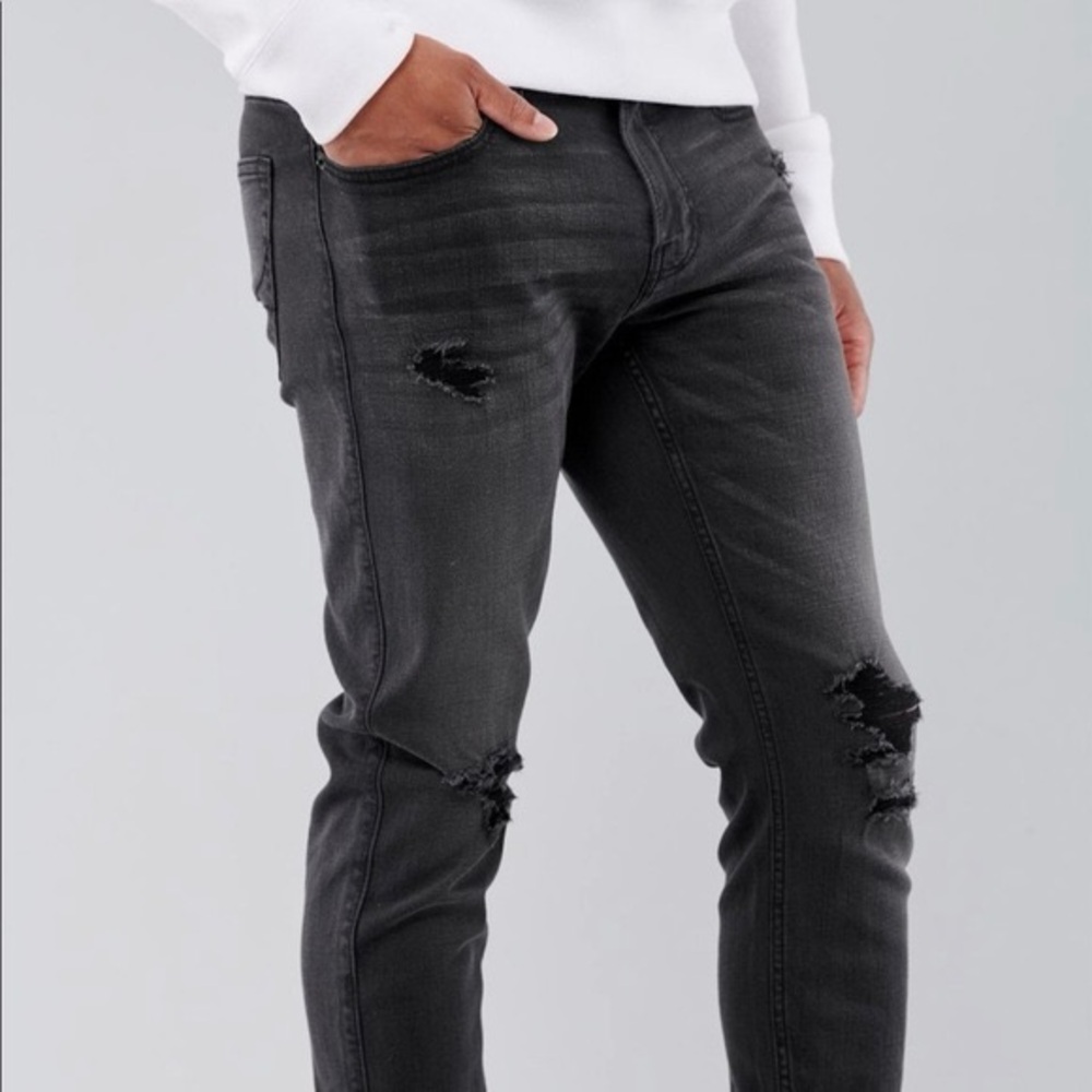 Holllister Distressed Black Skinny Jeans